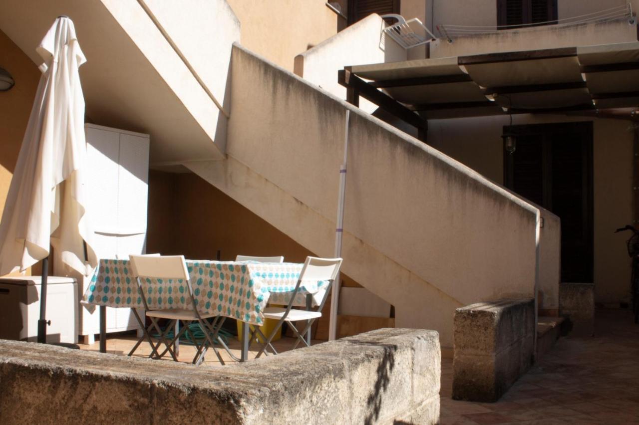 Casa Vacanze Di Anna E Selene Villa Favignana Exteriör bild